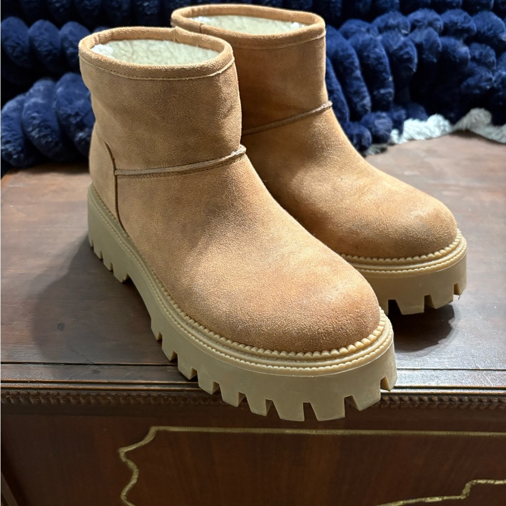 Dolce Vita Chunky Sole Tan Boots